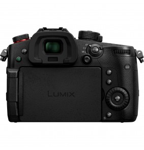 Panasonic Lumix G GH5 II...